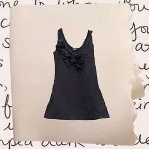 raw trim tank top with fabric floral applitique